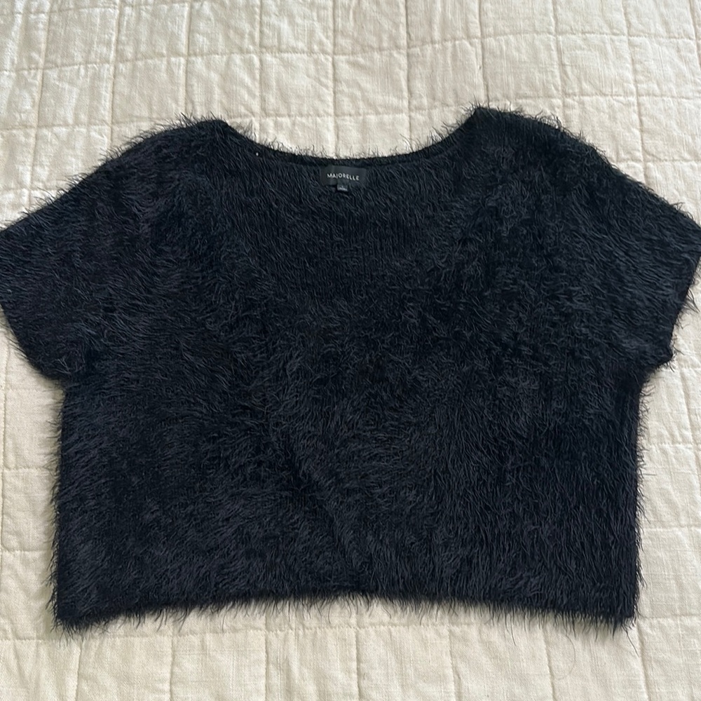 MAJORELLE Fuzzy crop top